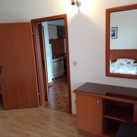 Apartment Nado Majica