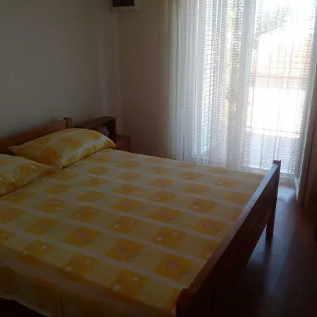 Nado Majica Apartment Sveti Filip i Jakov
